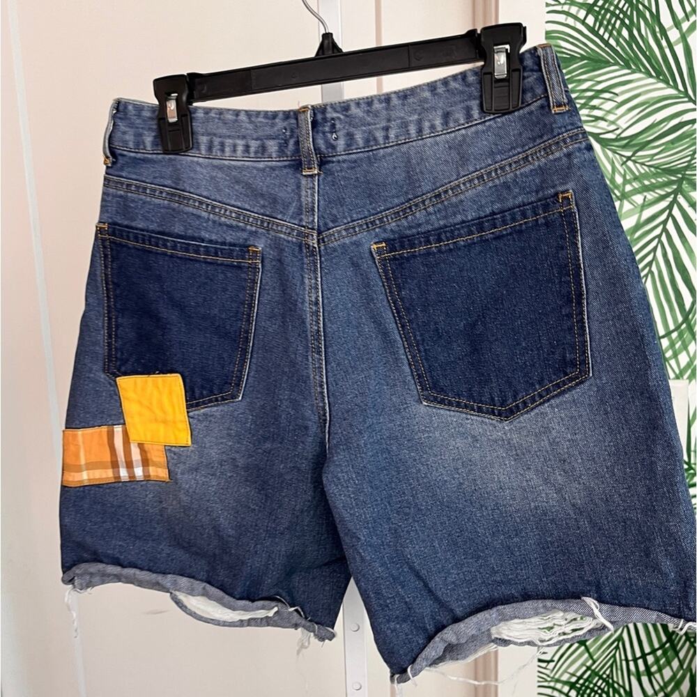 Forever 21 Patchwork Cutoff Jean Shorts Size 29 - image 5